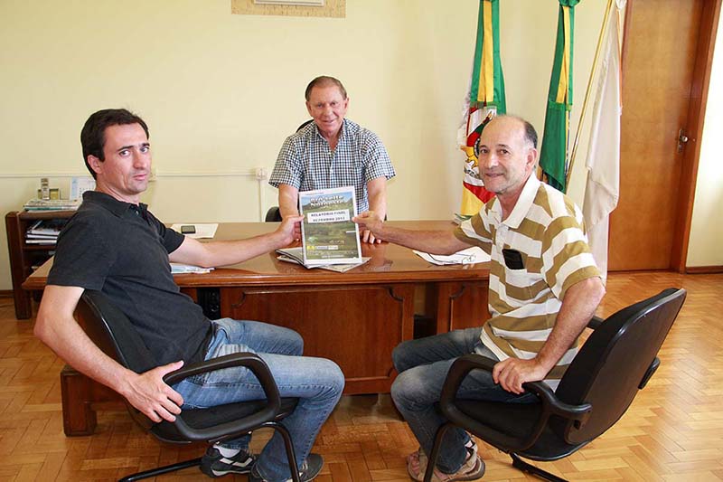 EXECUTIVO RECEBE RELATÓRIOS DO PRÓ-LEITE NOROESTE